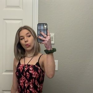 Meet your Posher, Auva